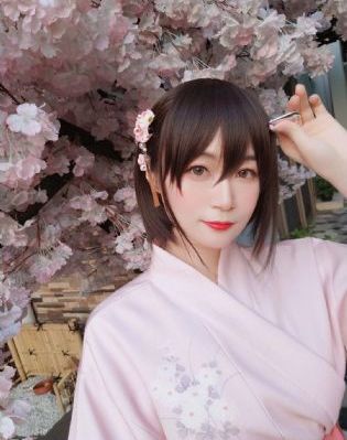 91五月婷蜜桃综合_720电影完整版在线观看