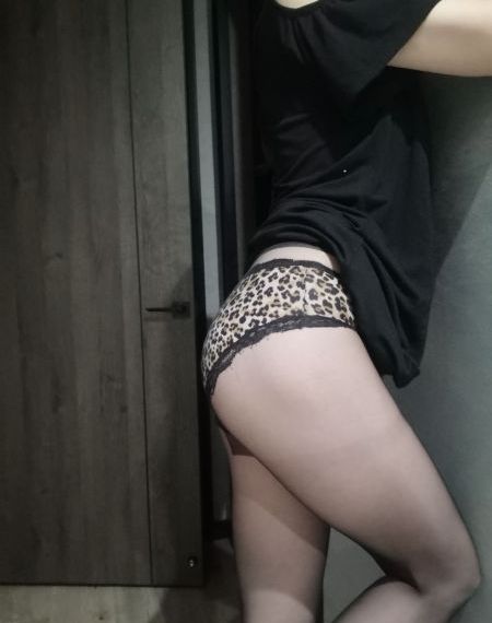 男男视频在线观看黄污的_BD韩语在线视频观看