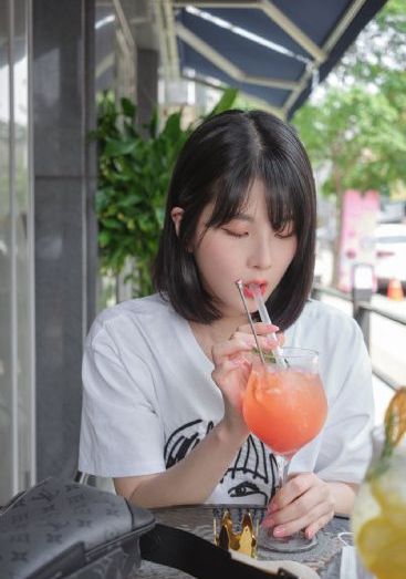 高跟鞋丝袜交足视频在线观看_高清高清迅雷在线观看
