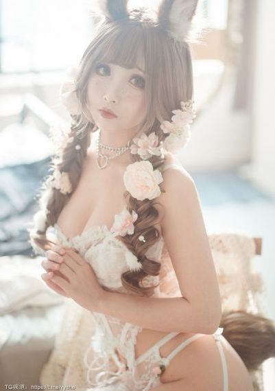 少妇三级综合日本_高清高清迅雷在线观看